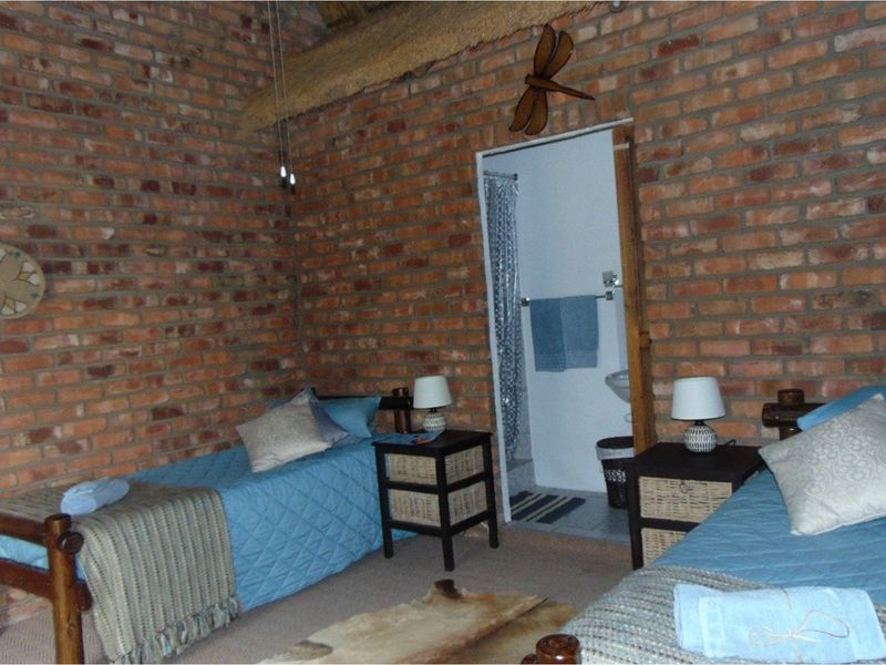 Rural Luxury Game and Livestock Farm with Guest Lodge - Prime Location near Sandveld Nature Reserve - Photo 4