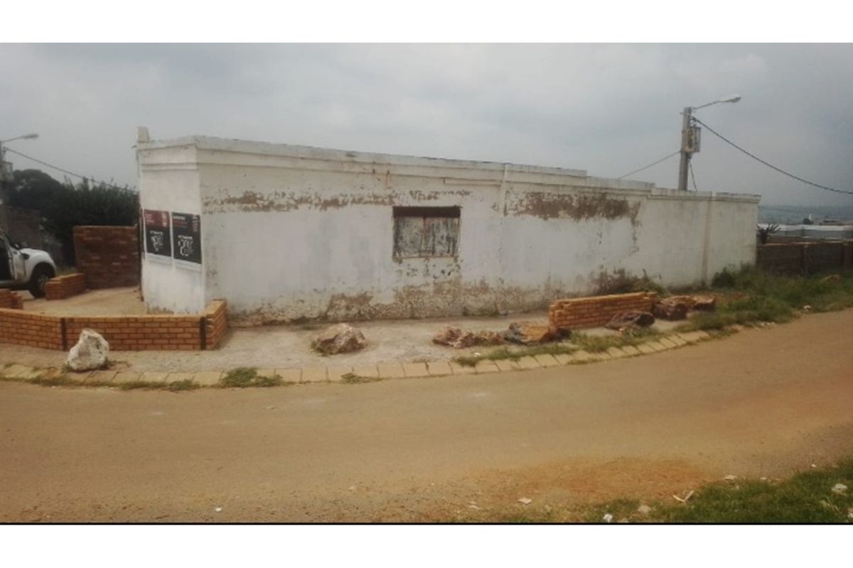 1 Bedroom House in Vlakfontein (Lenasia) - Photo 4