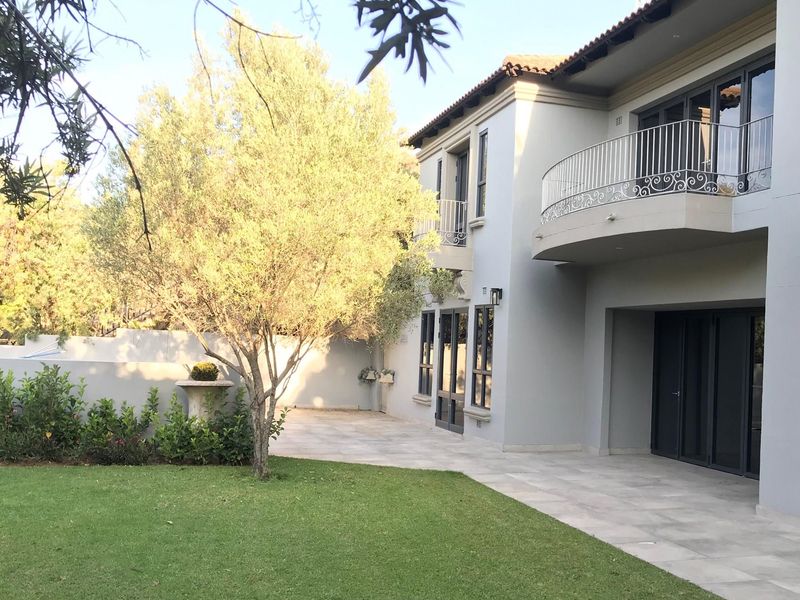 Family Home with River Front, Boardwalk Manor Estate - Photo 4