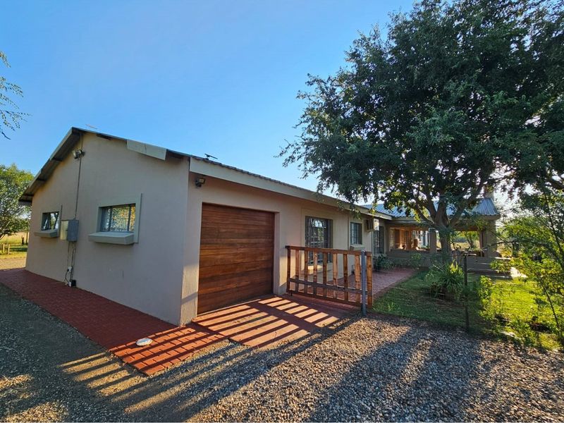 Modern Luxury in a Tranquil Eco Estate - Photo 3