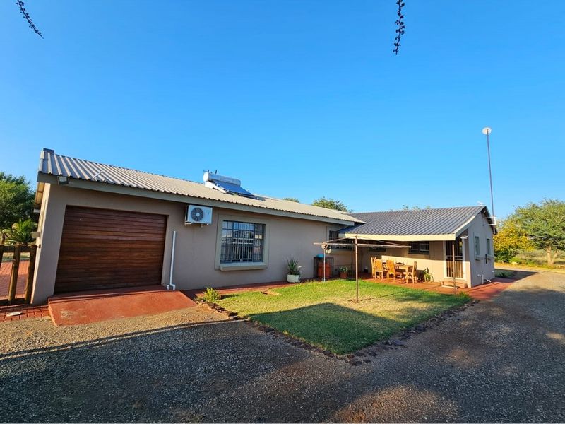 Modern Luxury in a Tranquil Eco Estate - Photo 4