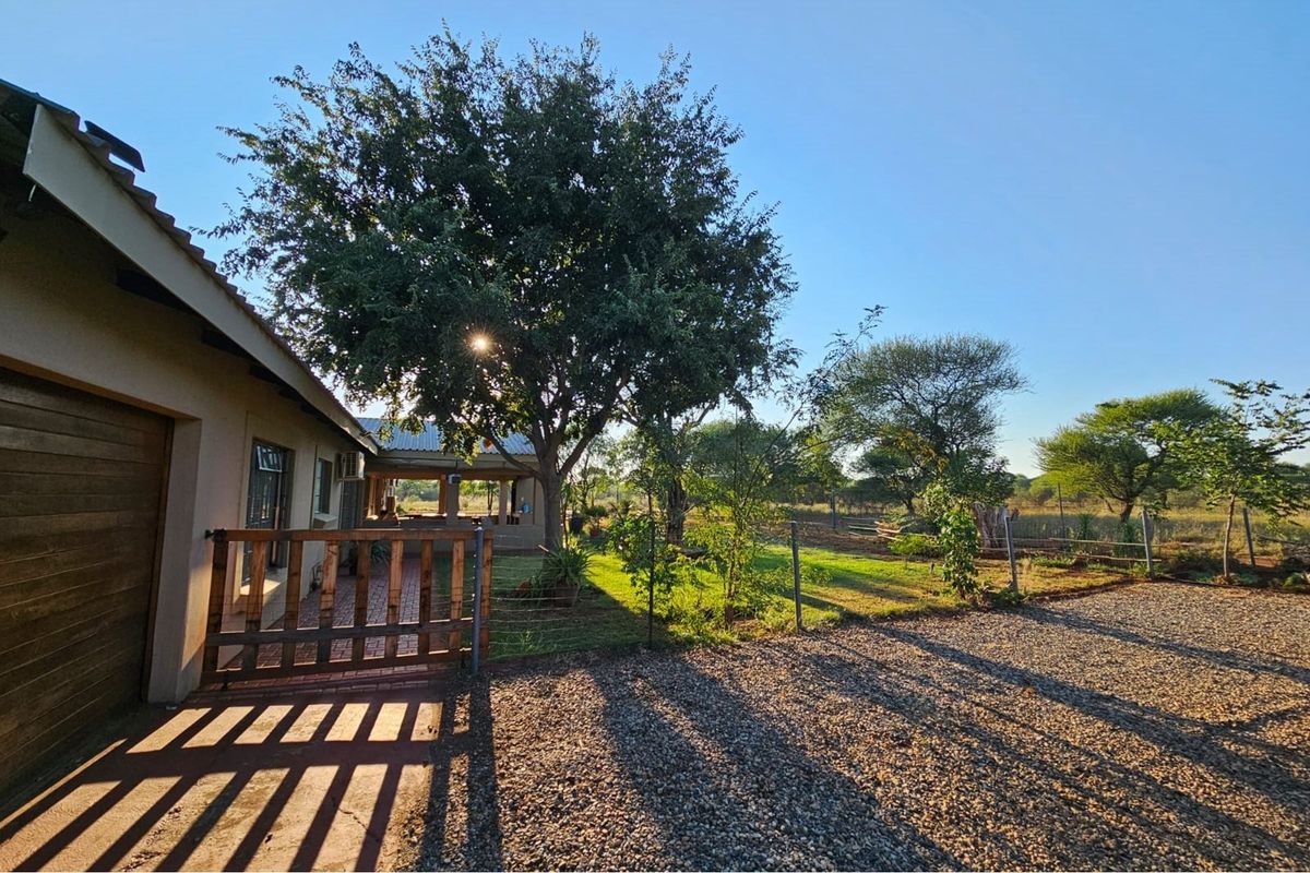 Modern Luxury in a Tranquil Eco Estate - Photo 5