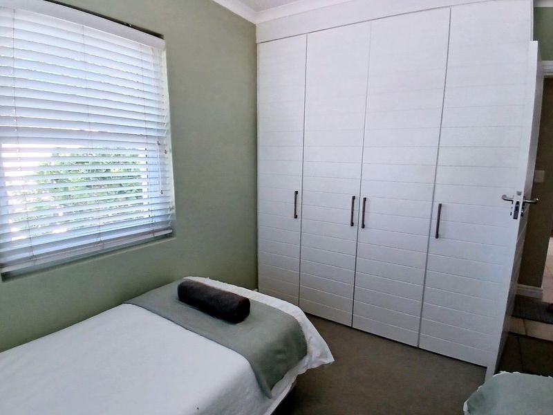 Fully furnished 2 Bedroom Cottage on Thesen Island - Photo 7