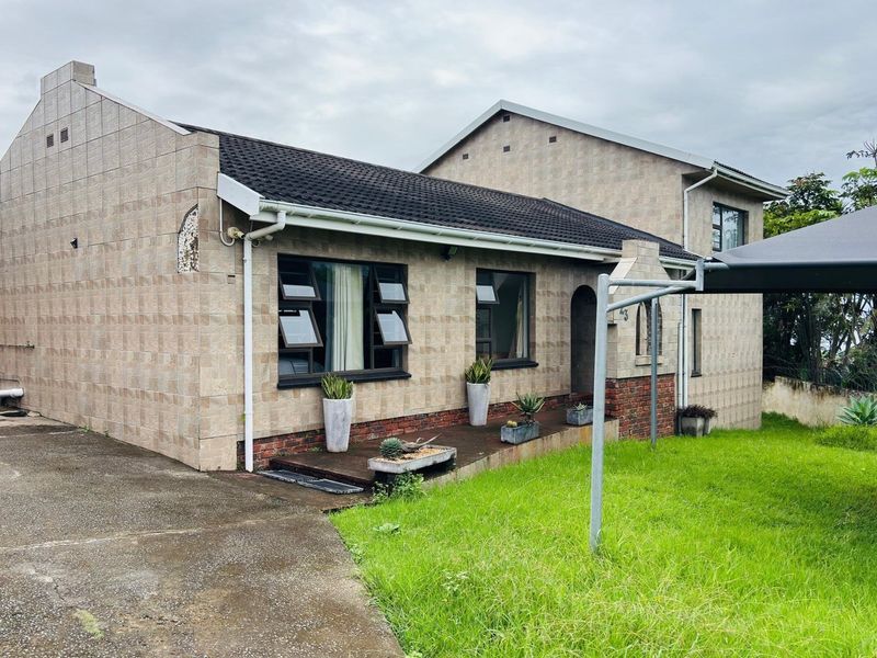 Mini mansion with sea views! - Photo 3