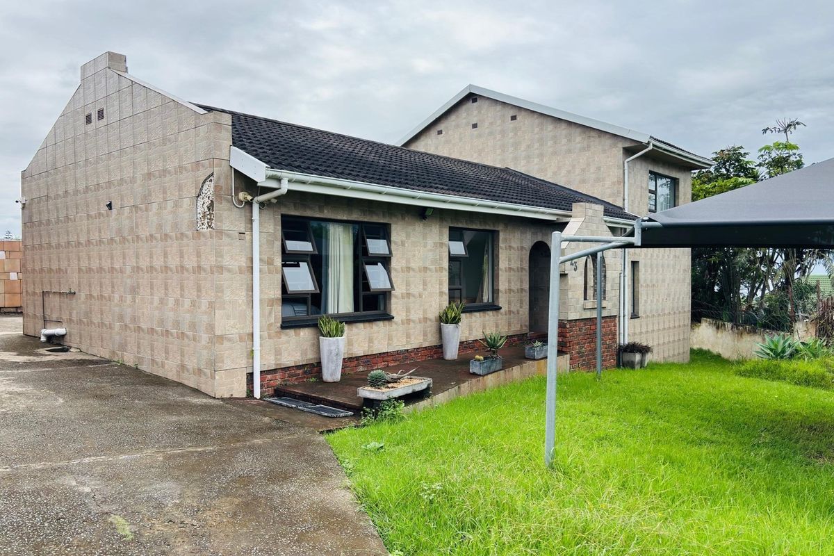 Mini mansion with sea views! - Photo 3