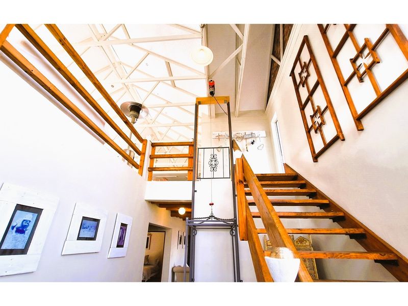 Large Seaside Family Home with Income Potential - 92 Metres from Golden Mile Beach! - Photo 3