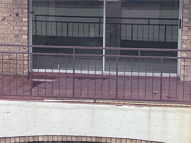 Stunning 2-Bedroom First-Floor Apartment in Noordwyk, Midrand - Photo 6