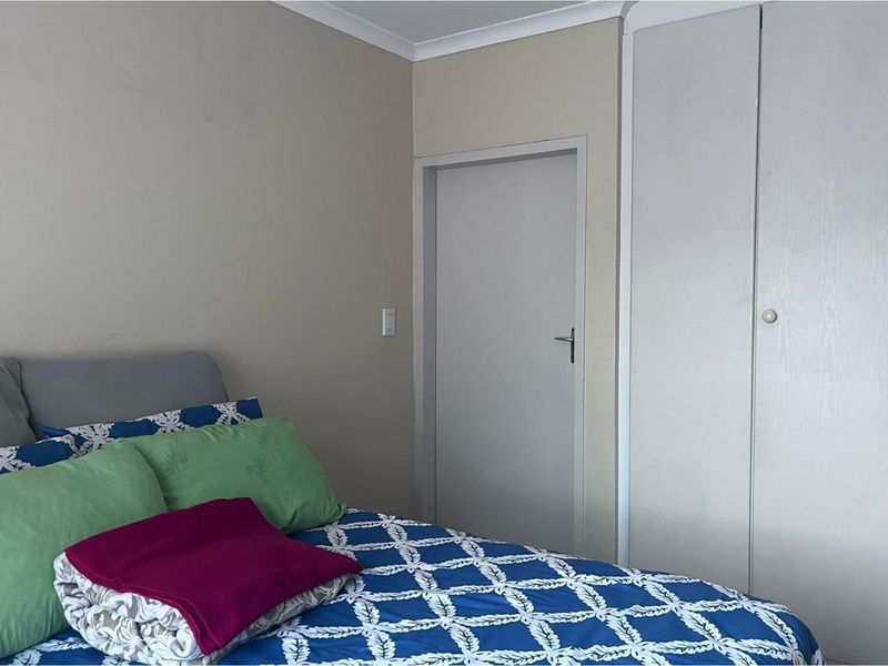 Stunning 2-Bedroom First-Floor Apartment in Noordwyk, Midrand - Photo 7