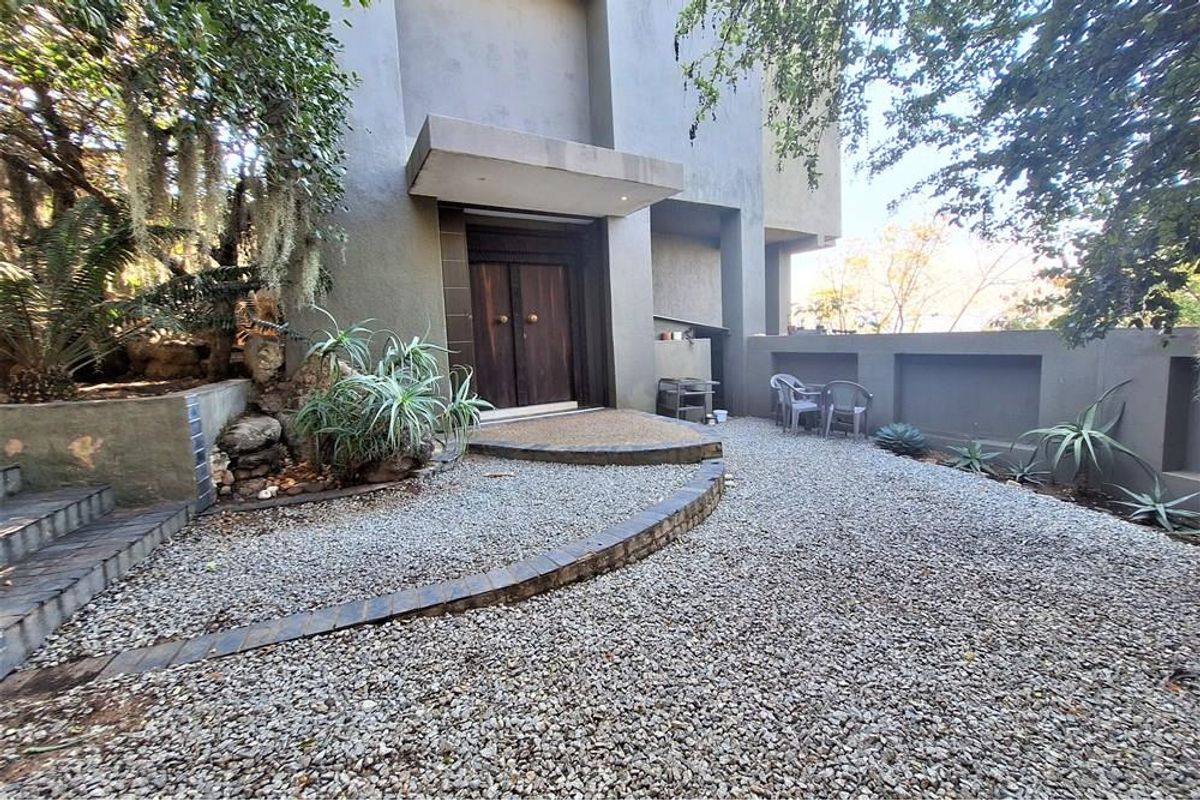 House For Sale in Nelspruit Ext 5, Nelspruit - Photo 5