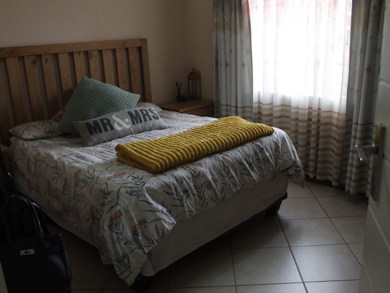 Charming 2-Bedroom, 1-Bath Ground Floor Corner Apartment in Sagewood, Midrand - Photo 6