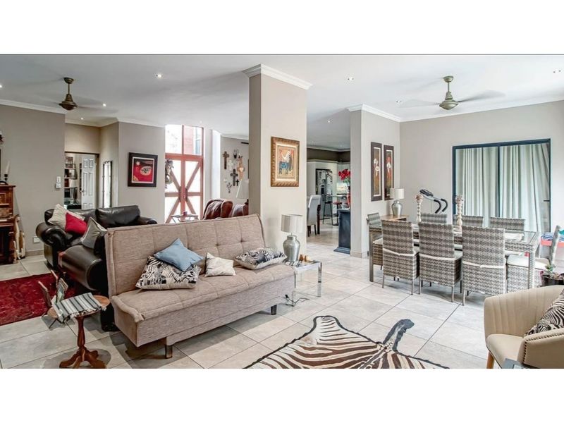 Spacious Family Home with Modern Finishes and Entertainment Appeal - Photo 3