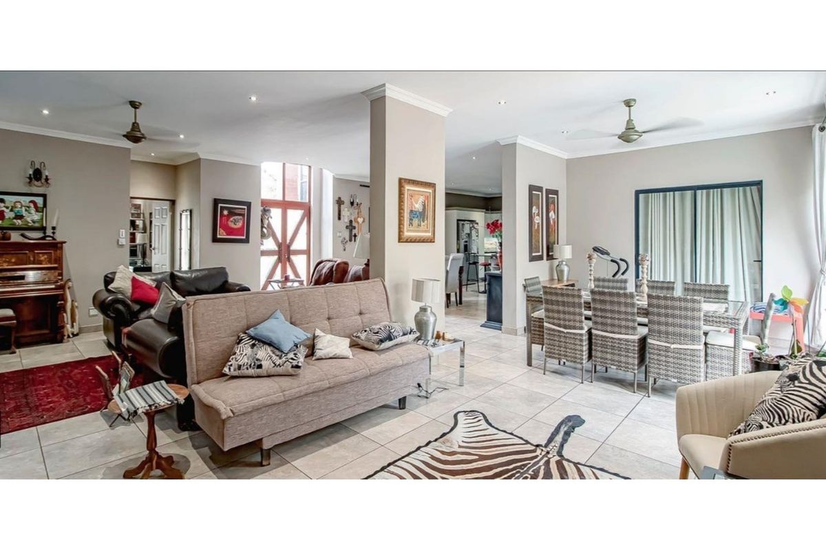 Spacious Family Home with Modern Finishes and Entertainment Appeal - Photo 3