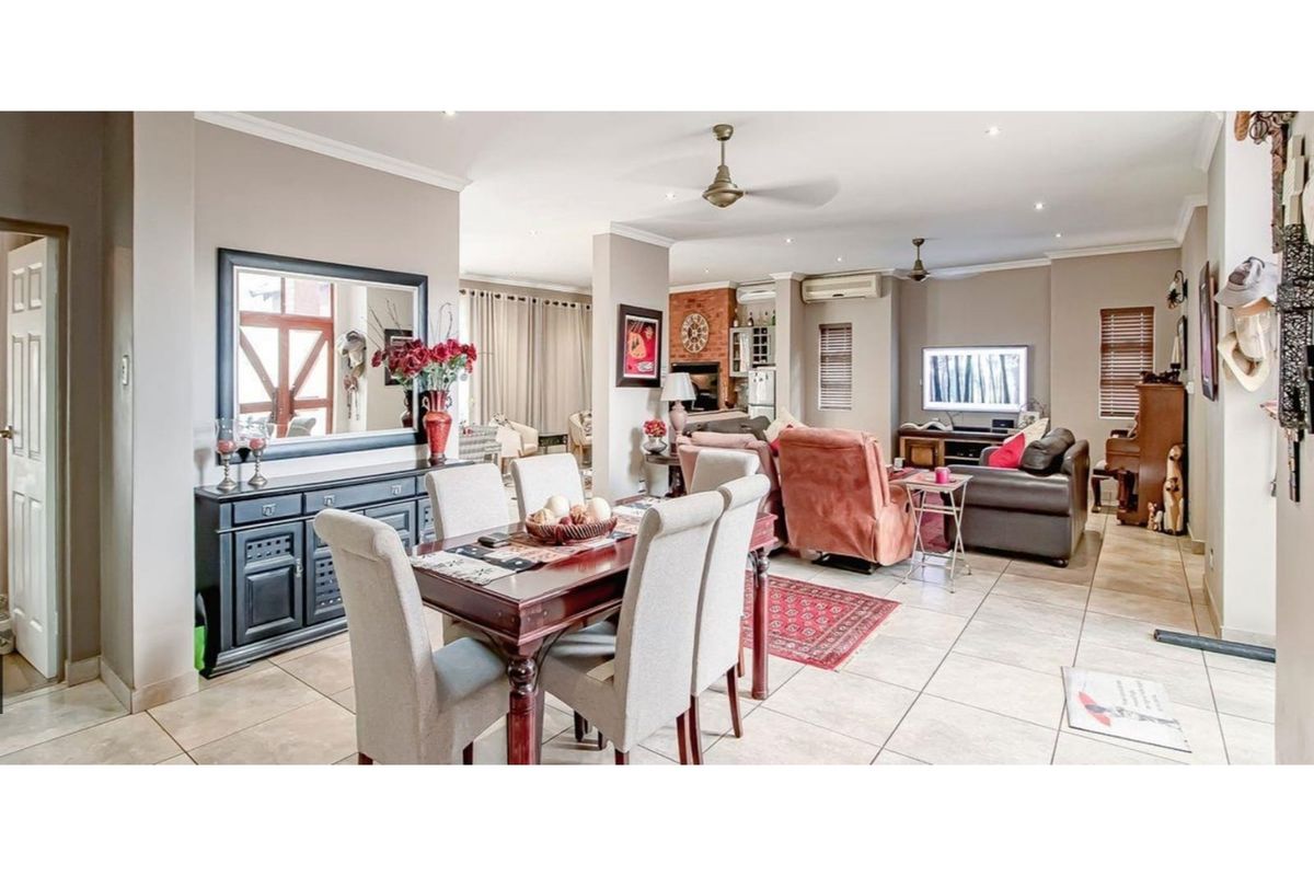 Spacious Family Home with Modern Finishes and Entertainment Appeal - Photo 4