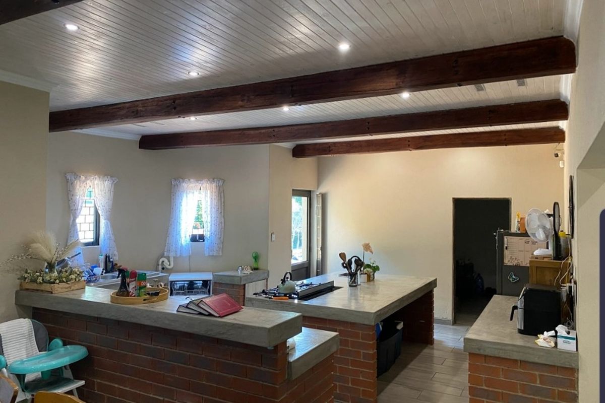 "Charming 3-Bed Eco Farm in Nelspruit Rural" - Photo 3