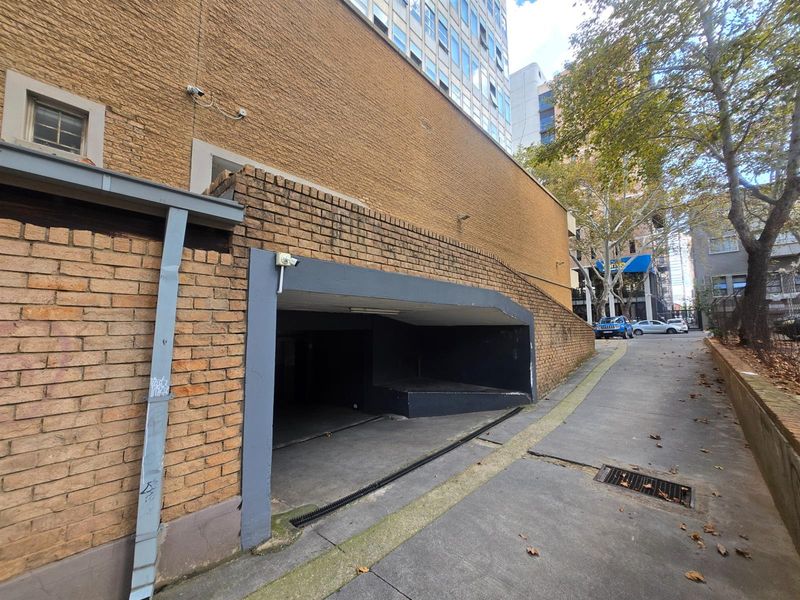 Live, Learn, and Thrive: Your Ideal Student Haven In Braamfontein - Photo 9