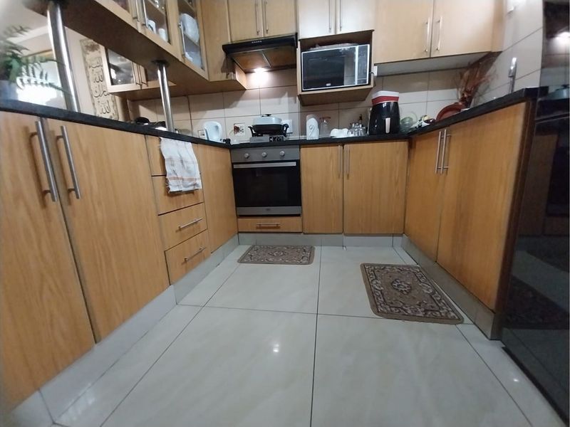 3‐Bedroom Gem in South Beach - Airbnb Friendly! - Photo 8