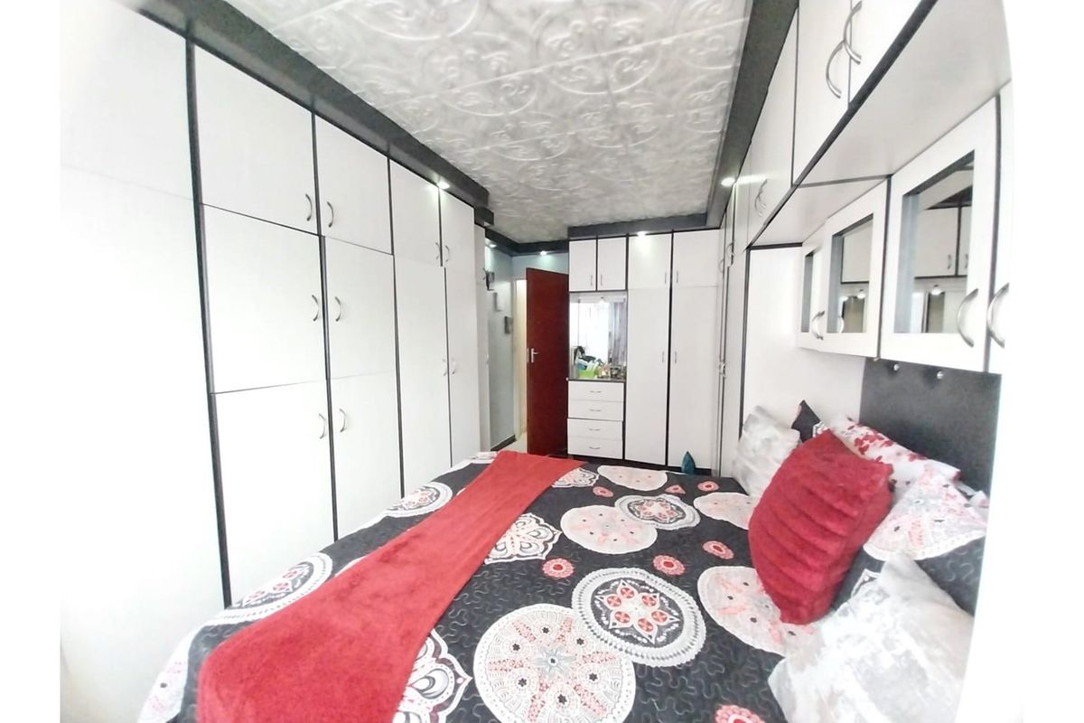 3‐Bedroom Gem in South Beach - Airbnb Friendly! - Photo 5
