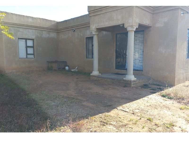 Charming 2 Bedroom Home for Sale in Deneysville - Photo 2