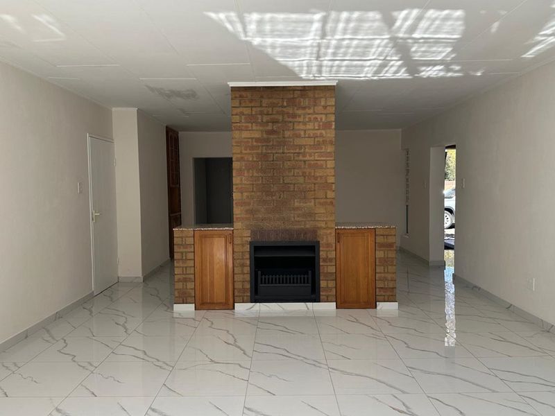 Luxury Townhouse for Sale in Aviary Hill - Style, Space, Serenity - Photo 6