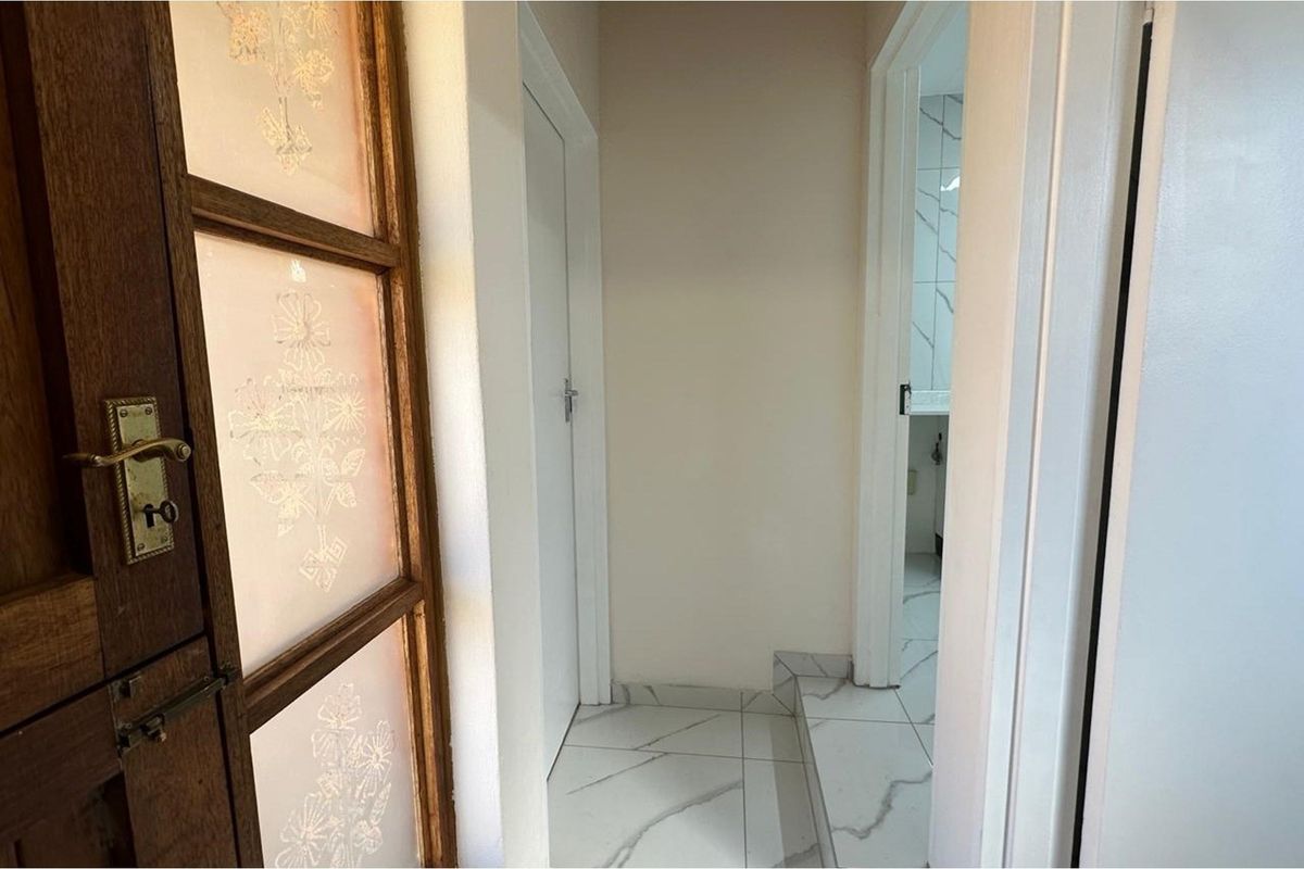 Luxury Townhouse for Sale in Aviary Hill - Style, Space, Serenity - Photo 3