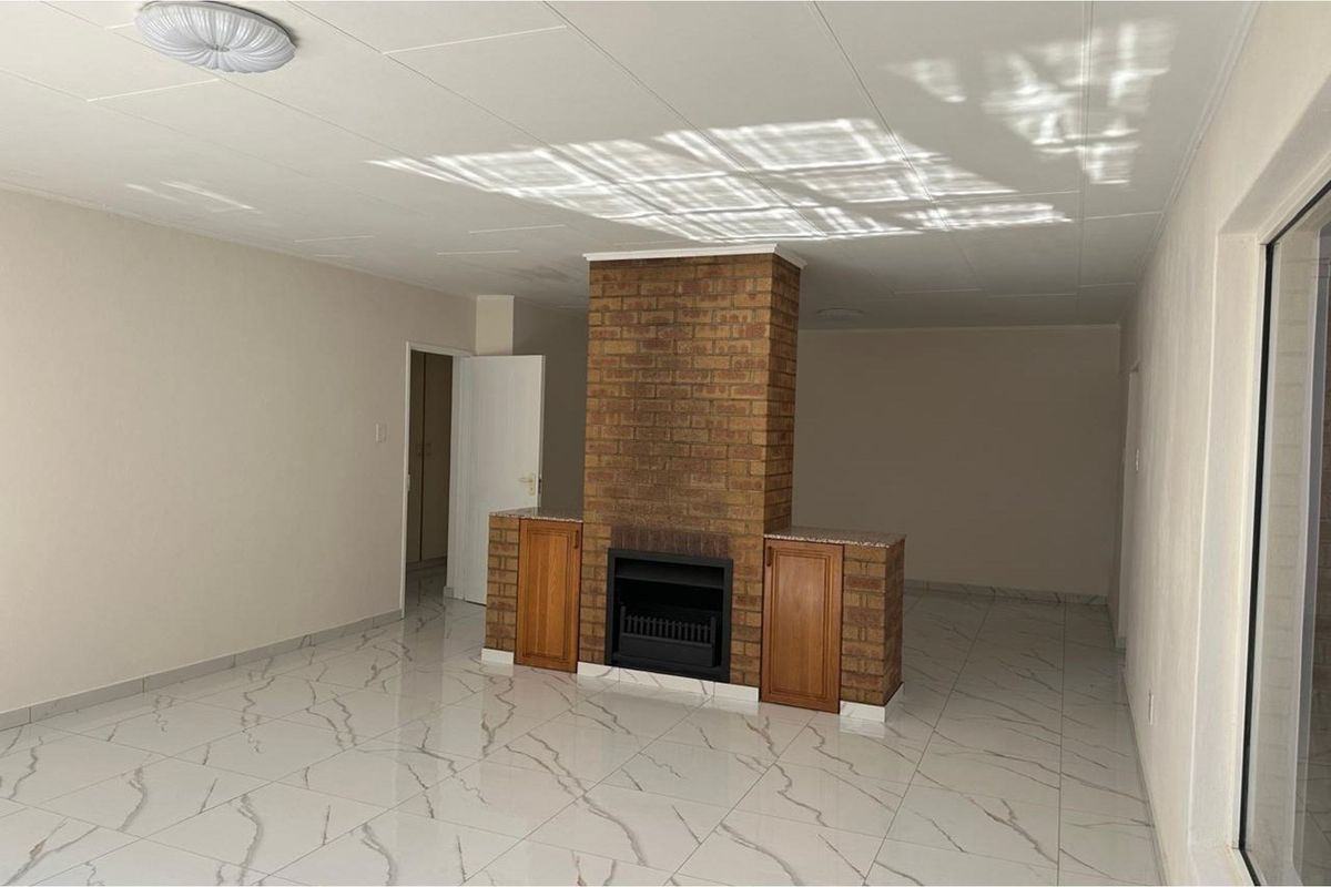 Luxury Townhouse for Sale in Aviary Hill - Style, Space, Serenity - Photo 4