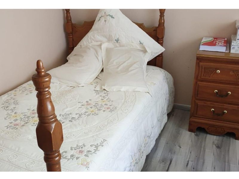 Located In Perfect Area Of Town - Photo 7