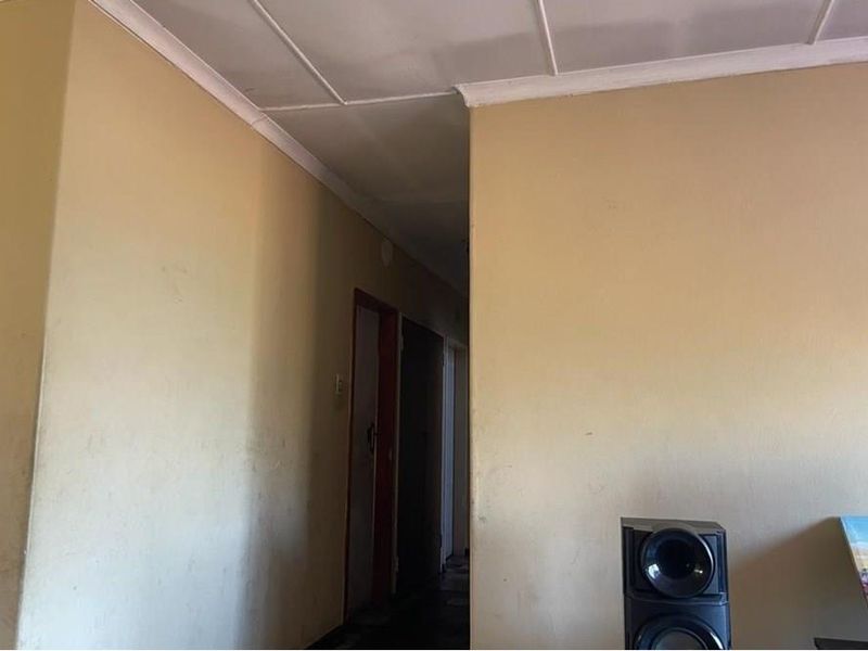 3 Bedroom Apartment Up For Grabs!!! - Photo 8