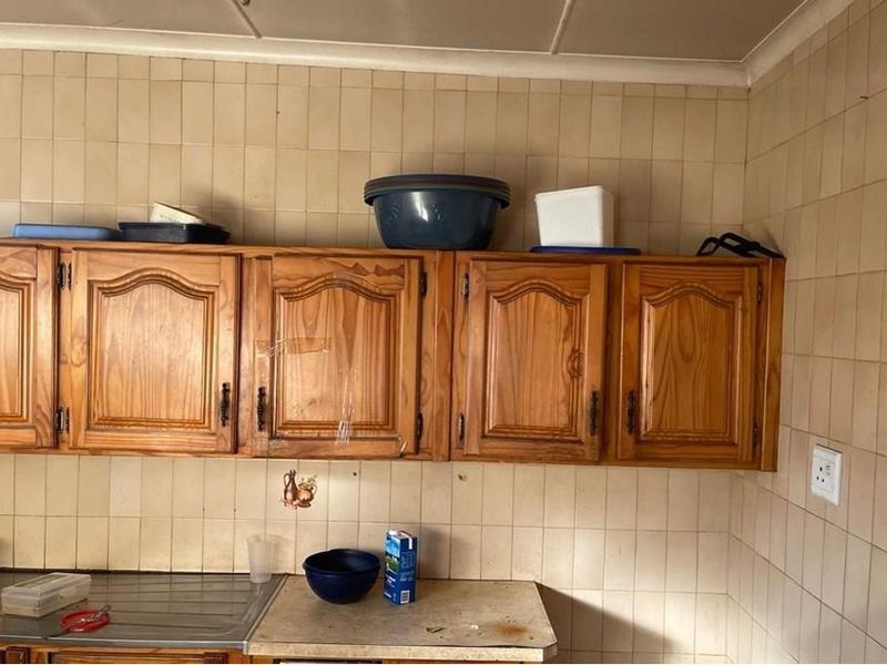 3 Bedroom Apartment Up For Grabs!!! - Photo 4