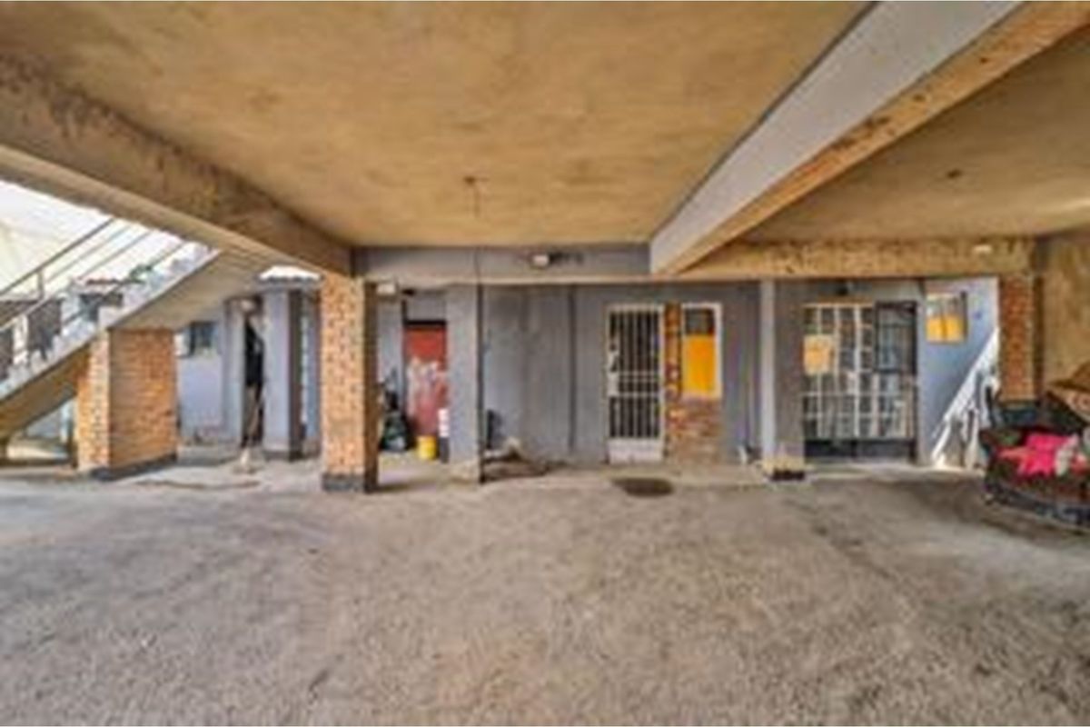 Two Houses for Sale - One Price! Prime Investment Opportunity with Business Rights - Photo 4