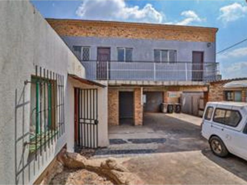 Two Houses for Sale - One Price! Prime Investment Opportunity with Business Rights - Photo 2