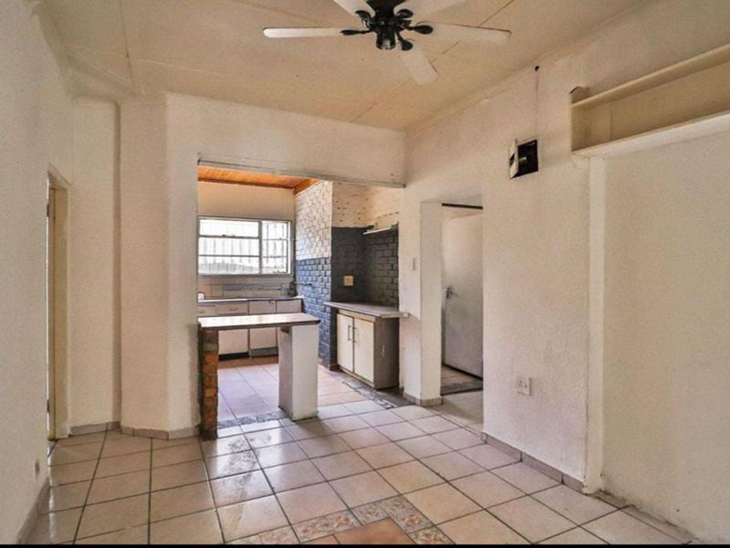 Two Houses for Sale - One Price! Prime Investment Opportunity with Business Rights - Photo 8