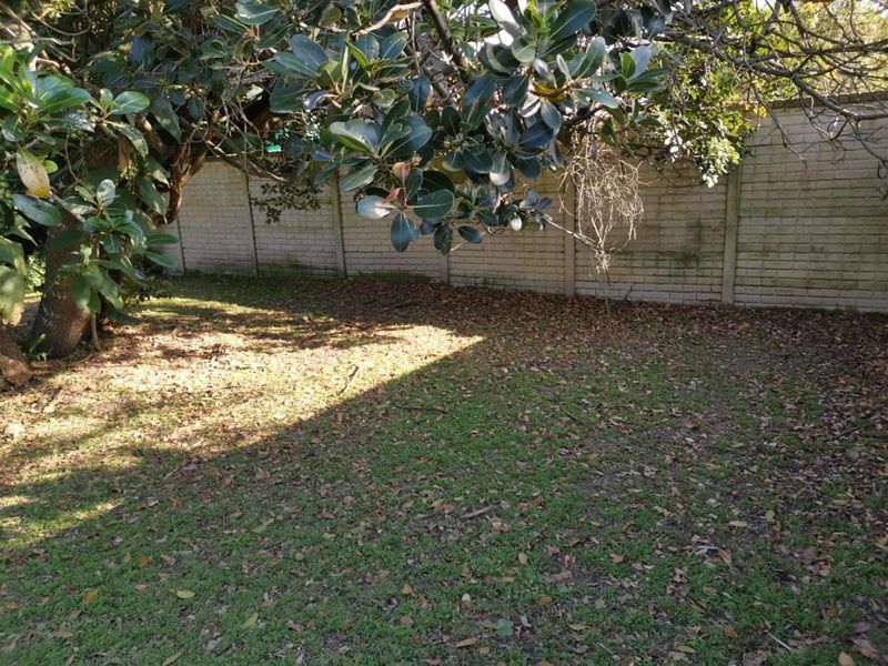 694m2 Level Plot in Sunrise-on-Sea - Priced to Sell! - Photo 9