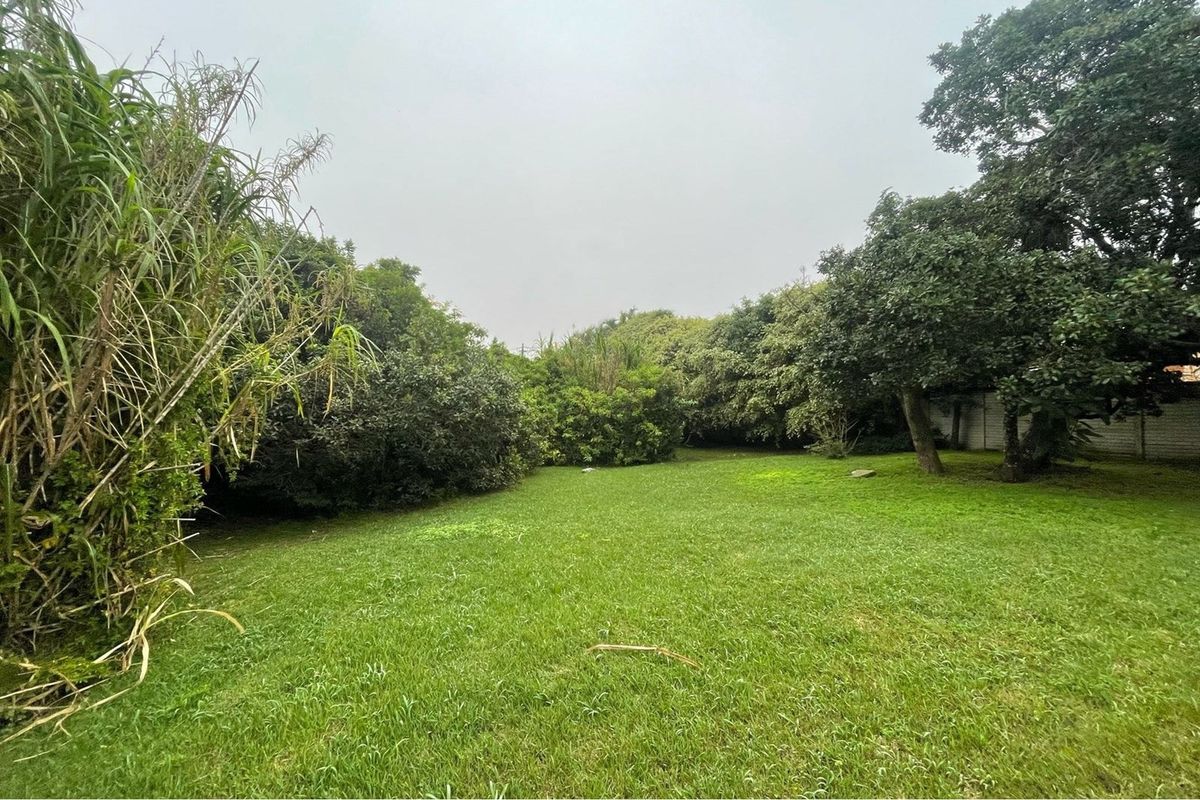 694m2 Level Plot in Sunrise-on-Sea - Priced to Sell! - Photo 3