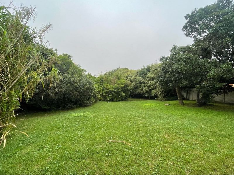 694m2 Level Plot in Sunrise-on-Sea - Priced to Sell! - Photo 4