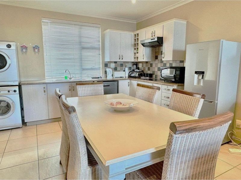 Villa in Award-winning Golf Estate! - Photo 10