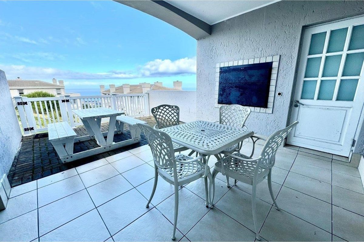 Villa in Award-winning Golf Estate! - Photo 4