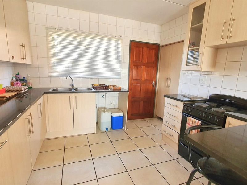 56-Unit Residential Block for Sale - Exceptional Investment Opportunity - Photo 7