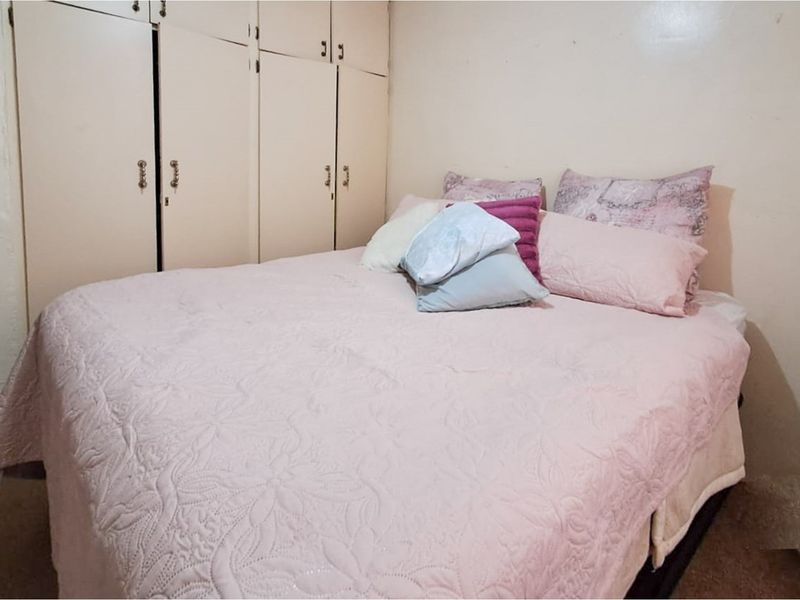 WHY RENT? WHEN YOU CAN OWN YOUR HOME! LOCATED IN EXT 7 - Photo 10