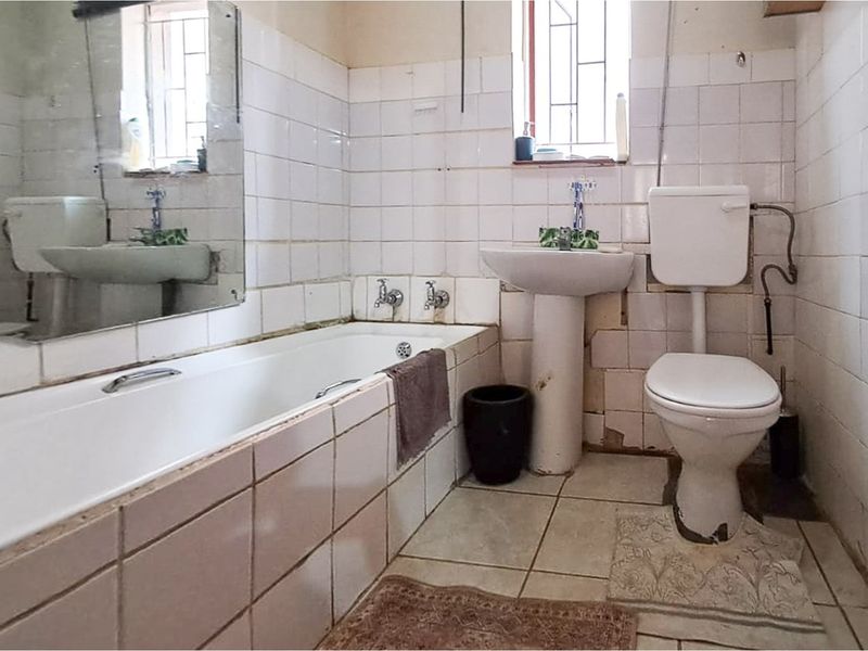 WHY RENT? WHEN YOU CAN OWN YOUR HOME! LOCATED IN EXT 7 - Photo 9