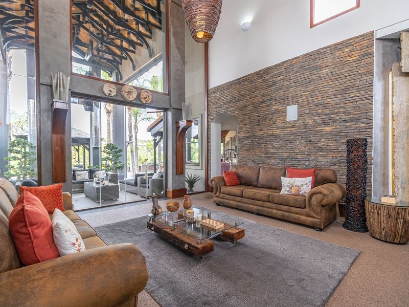 Modern Kingdom of Elegance - Eagle Canyon, Gauteng, South Africa - Photo 4