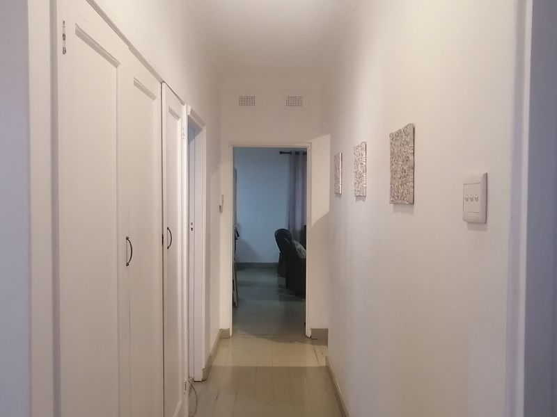 "Charming 3-Bed Oasis in Umbilo Awaits You!" - Photo 10