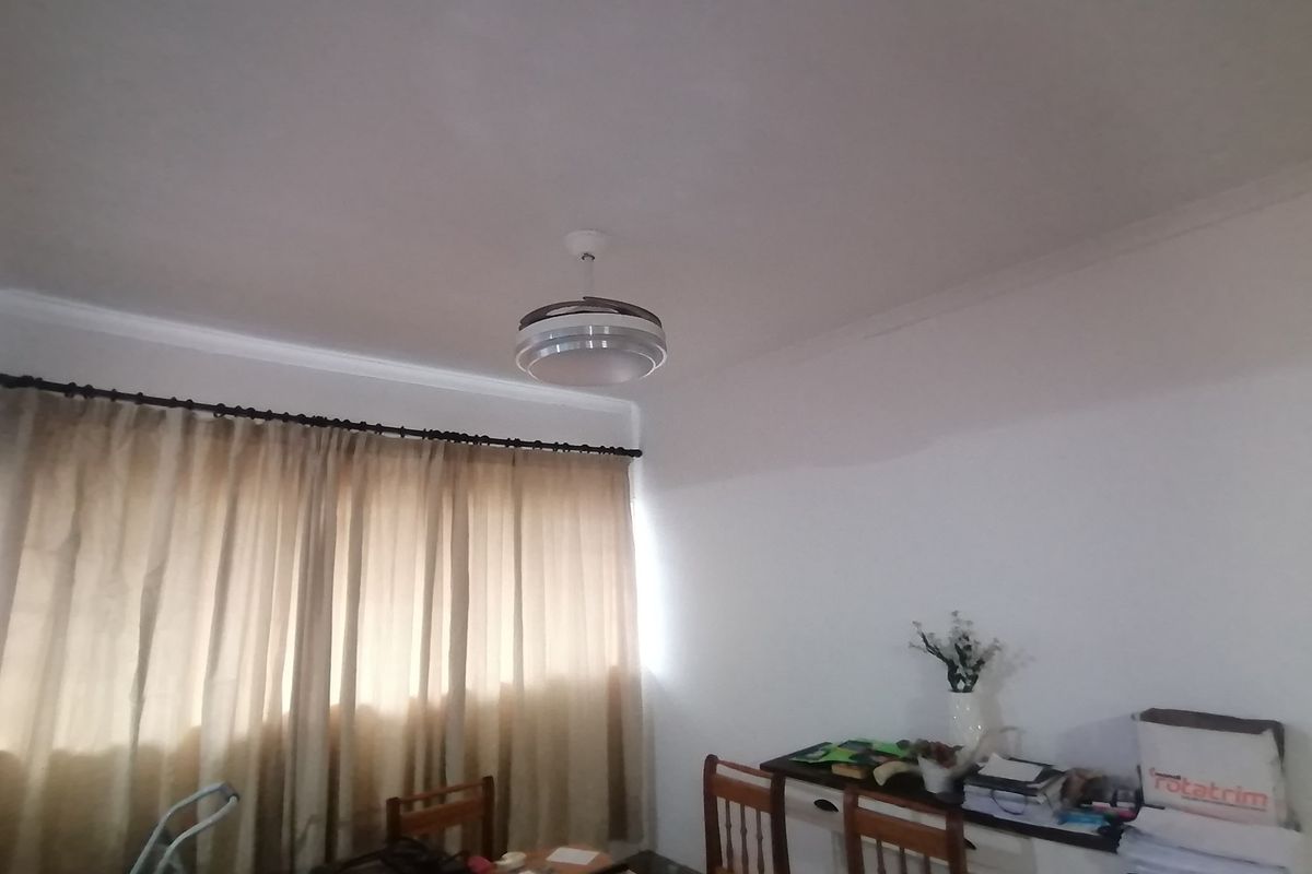 "Charming 3-Bed Oasis in Umbilo Awaits You!" - Photo 5