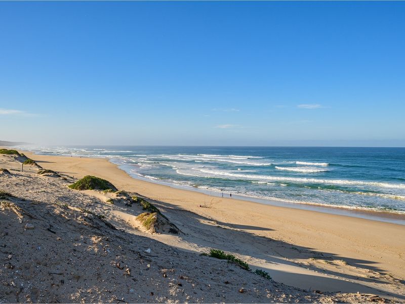 4 Bedroom House For Sale in Blue Horizon Bay - Photo 5