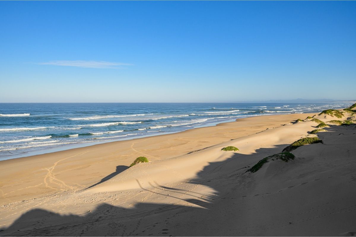 4 Bedroom House For Sale in Blue Horizon Bay - Photo 4