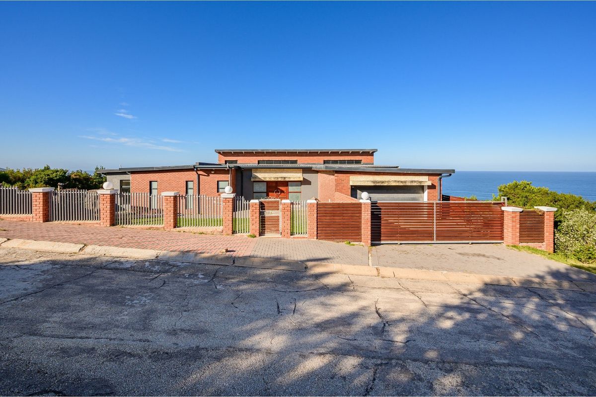 4 Bedroom House For Sale in Blue Horizon Bay - Photo 2