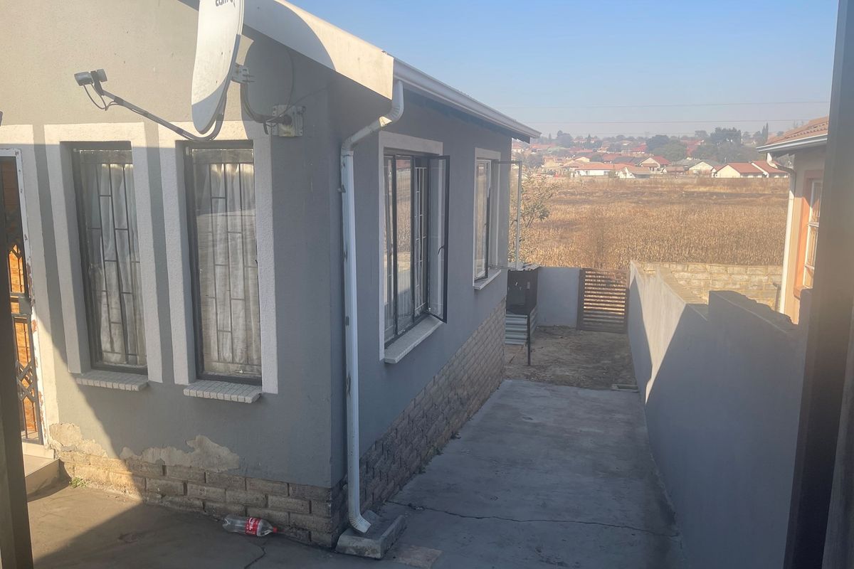 Cosy Family Home! - Photo 4