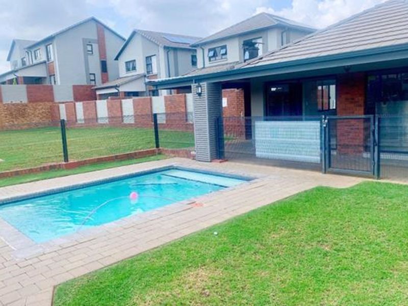 Morden 3 bedroom House at the heart of Amberfied - Photo 9