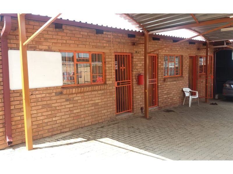 36 Units investment Property - Photo 5