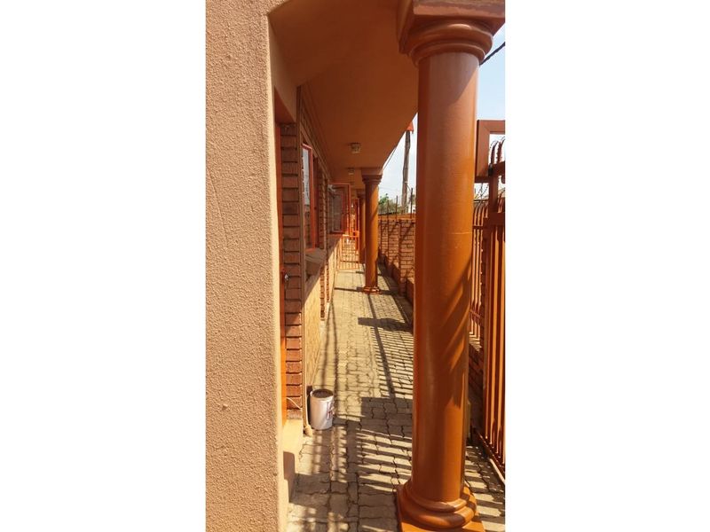 36 Units investment Property - Photo 3