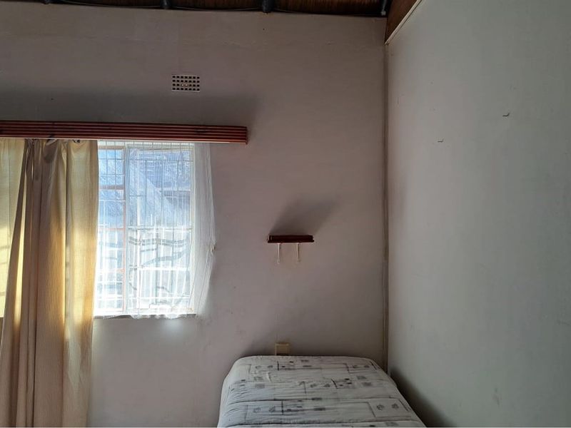 Charming Two-Bedroom Retreat in Marloth Park - Photo 7